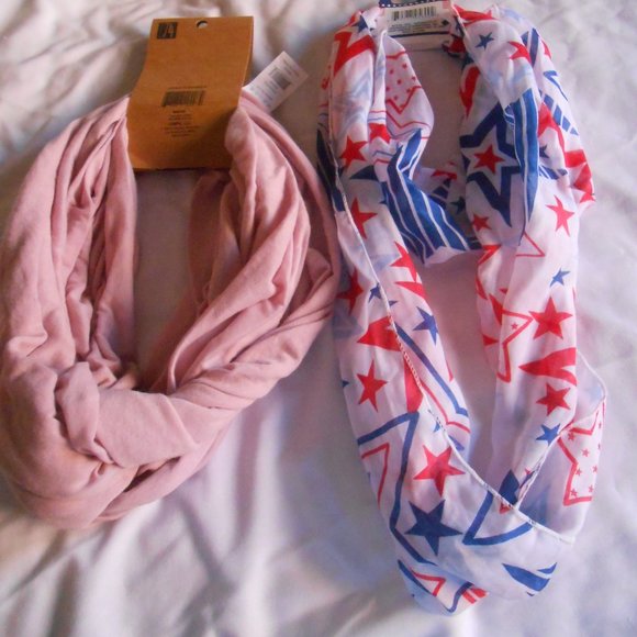 2 New Women's Infinity Scarves Studio 74 Mauve colored & red white blue Stars ๐ฉ - Picture 2 of 9
